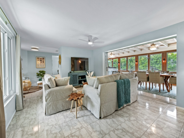 Stunning Vacation Home away from Home in Holmes Beach