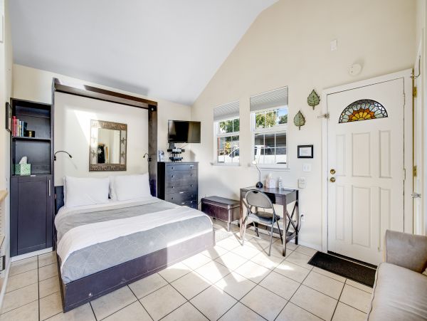 Santa Cruz County Home 1018445