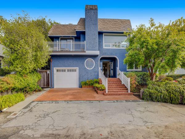 Santa Cruz County Home 1018446