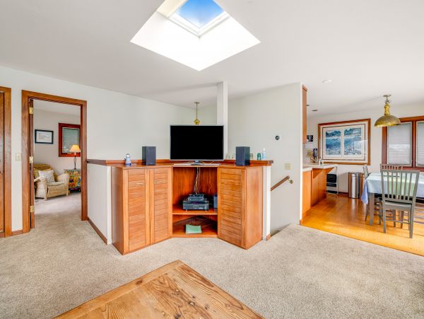 Santa Cruz County Home 1018446