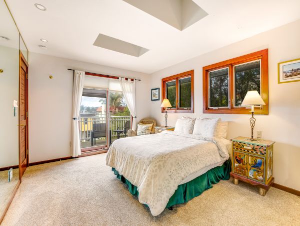 Santa Cruz County Home 1018446
