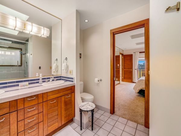 Santa Cruz County Home 1018446