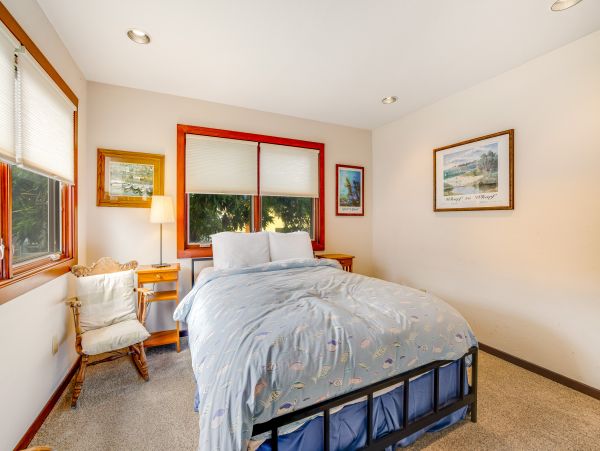 Santa Cruz County Home 1018446