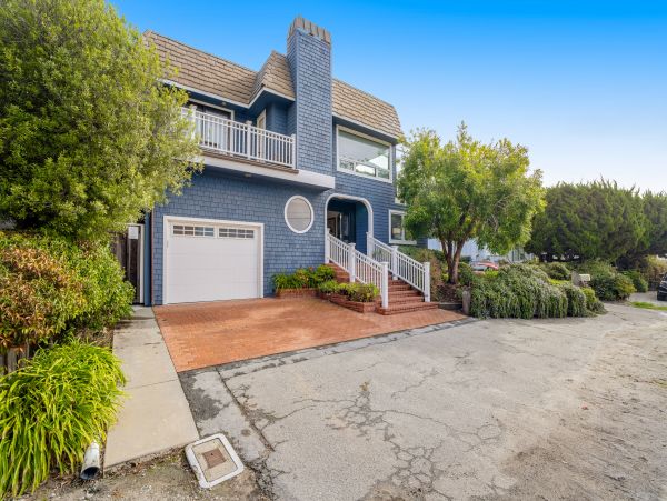 Santa Cruz County Home 1018446