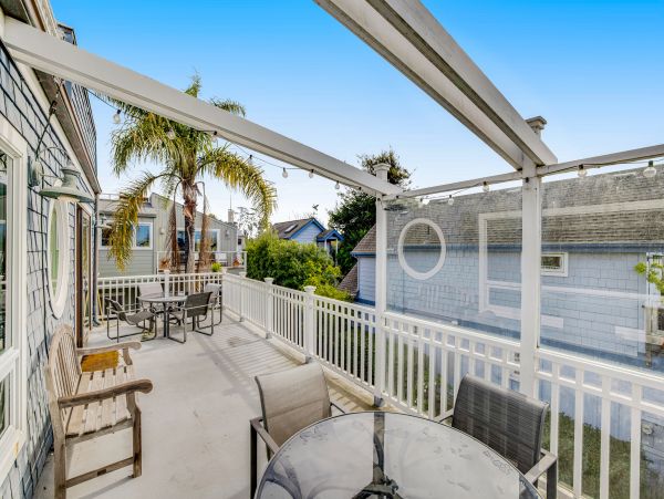 Santa Cruz County Home 1018446
