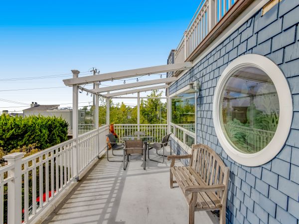 Santa Cruz County Home 1018446