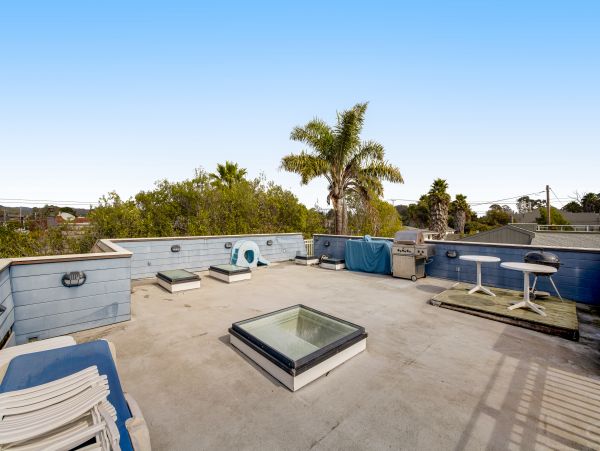 Santa Cruz County Home 1018446
