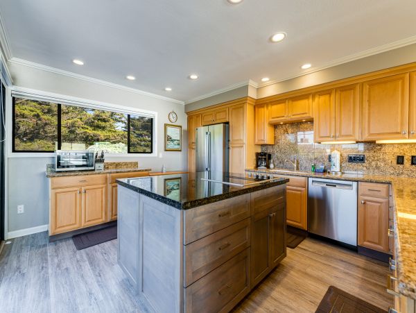 Santa Cruz County Home 1018448
