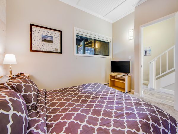 Santa Cruz County Home 1018451