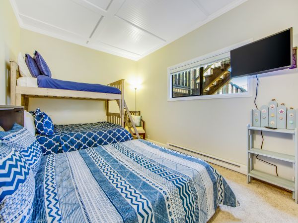 Santa Cruz County Home 1018451