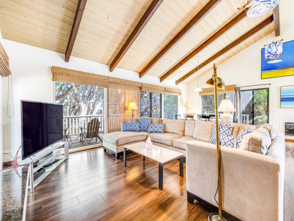 Santa Cruz County Home 1018452