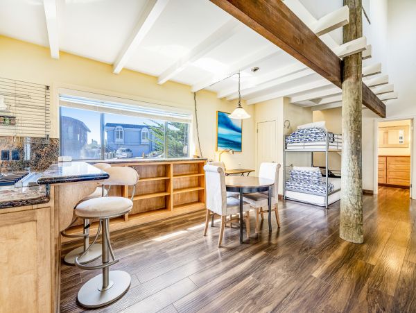 Santa Cruz County Home 1018452