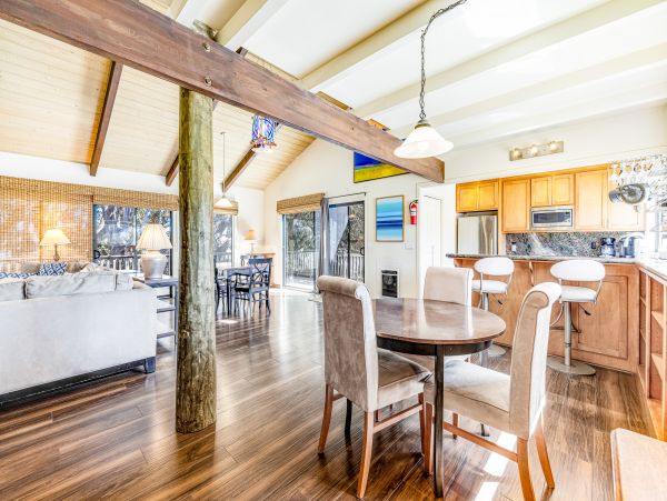 Santa Cruz County Home 1018452