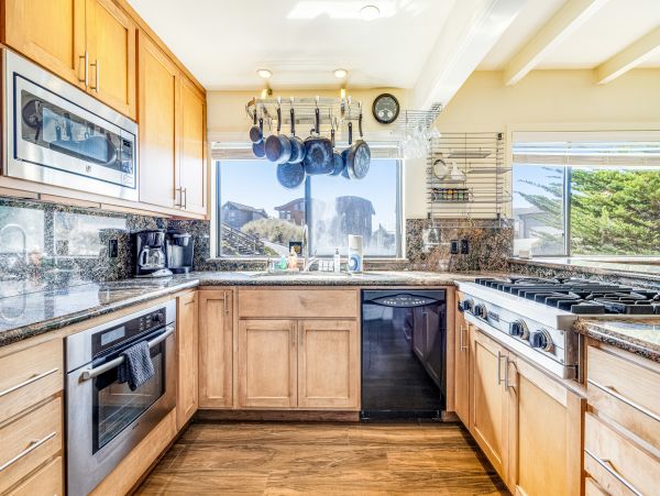 Santa Cruz County Home 1018452