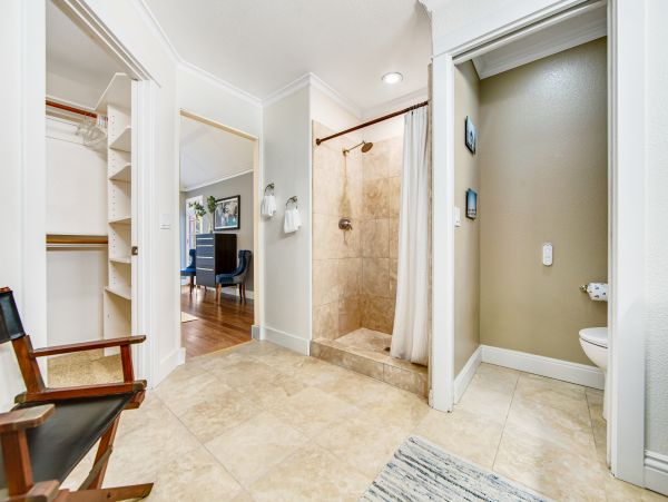 Santa Cruz County Home 1018453