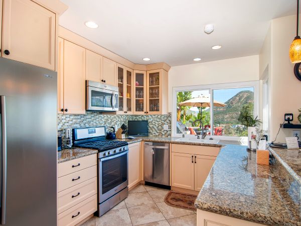 Santa Cruz County Home 1018454