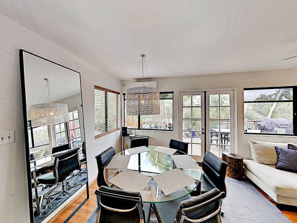 Santa Cruz County Home 1018456