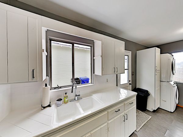 Santa Cruz County Home 1018456