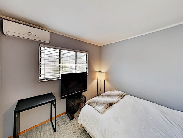 Santa Cruz County Home 1018456