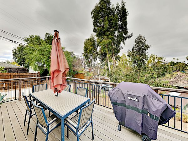 Santa Cruz County Home 1018456