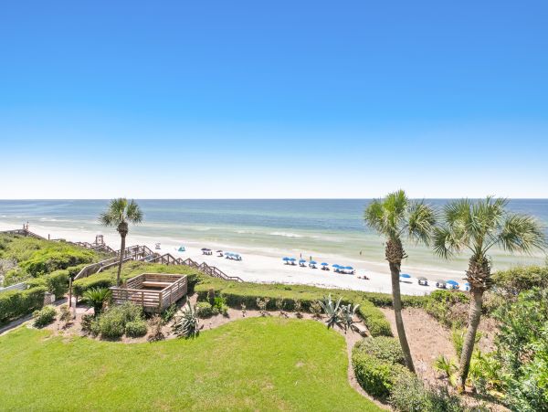 Beachfront Two Bedroom Plus Loft Vacation Condo in Seacrest