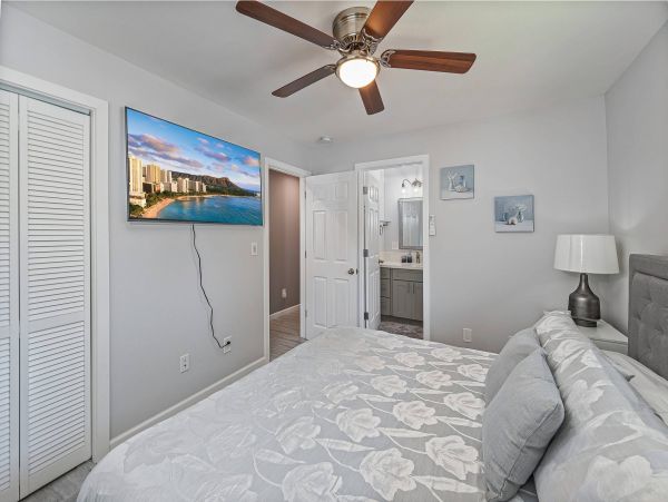 On Beach Oahu Vacation Home Four Bedroom