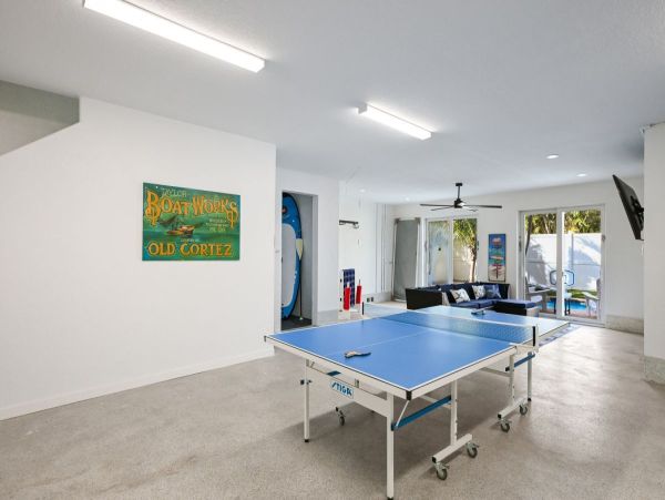 Beautiful & Cozy 4 Bedroom Pool Home in Anna Maria Island