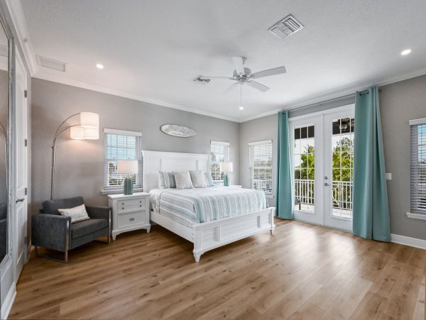 Beautiful & Cozy 4 Bedroom Pool Home in Anna Maria Island
