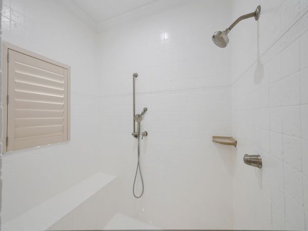 Beautiful & Cozy 4 Bedroom Pool Home in Anna Maria Island