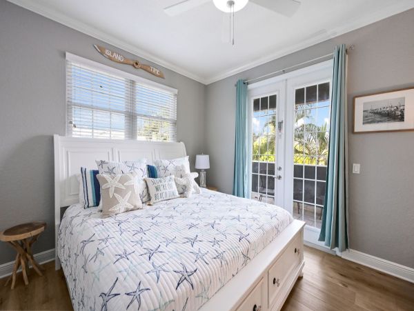 Beautiful & Cozy 4 Bedroom Pool Home in Anna Maria Island