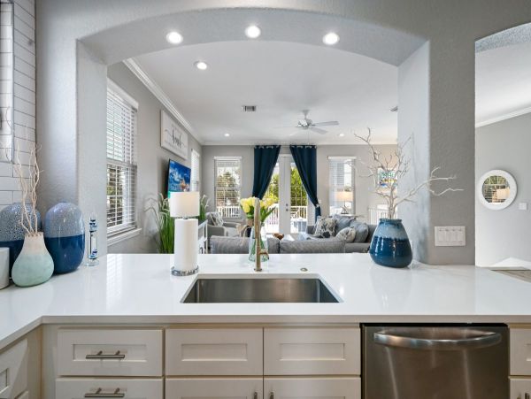 Beautiful & Cozy 4 Bedroom Pool Home in Anna Maria Island