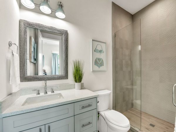 Luxury Seven Bedroom Vacation Home Pool & Spa in Lido Key