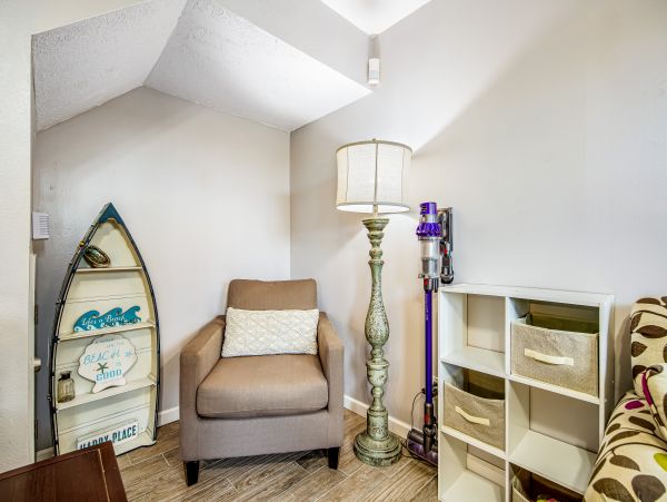 2 Bedroom Beachfront Condo with Pool and Sauna