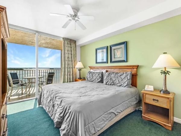 One Bedroom Bay View Vacation Condo in Fort Myers