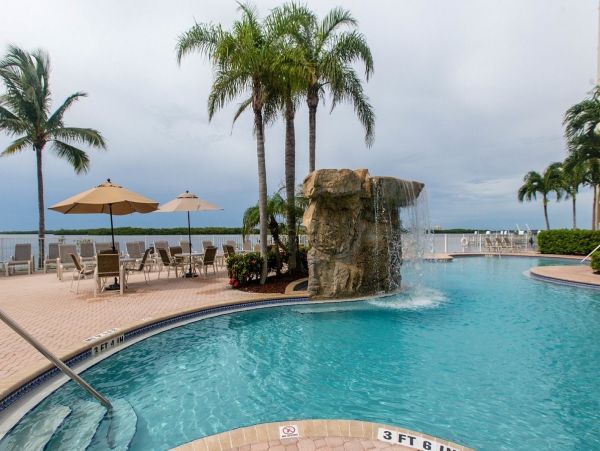 One Bedroom Bay View Vacation Condo in Fort Myers