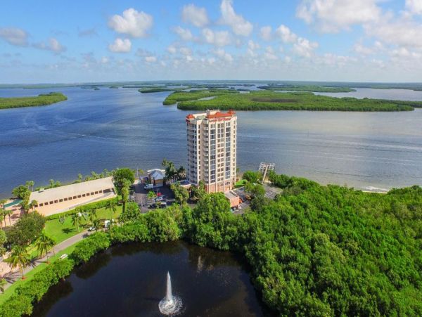 One Bedroom Bay View Vacation Condo in Fort Myers