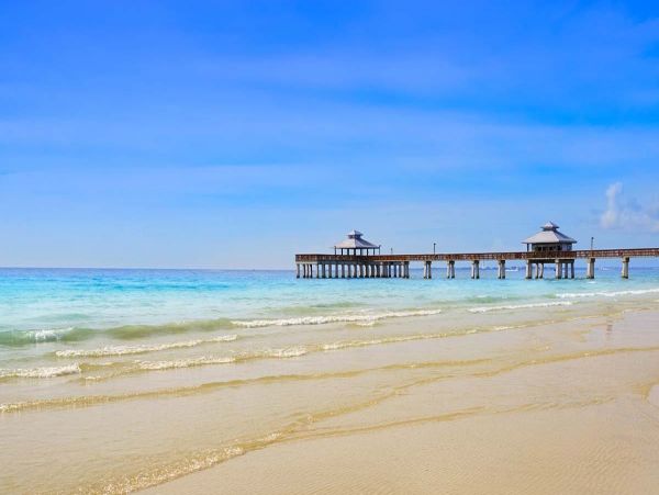 Fort Myers Vacation Condo One Bedroom Canal Views Sleeps 4