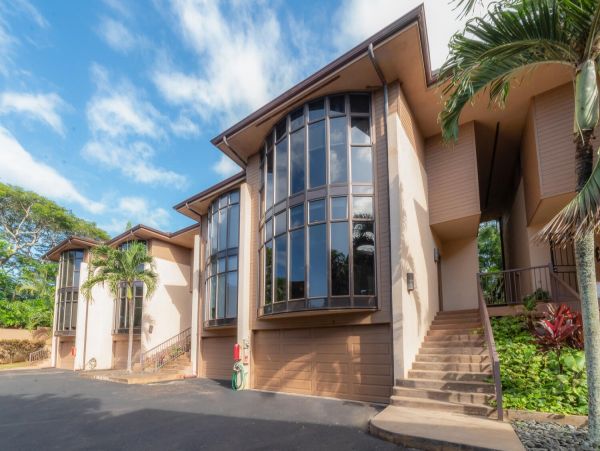 Three Bedroom Vacation Townhome in Napili Walk To Beach