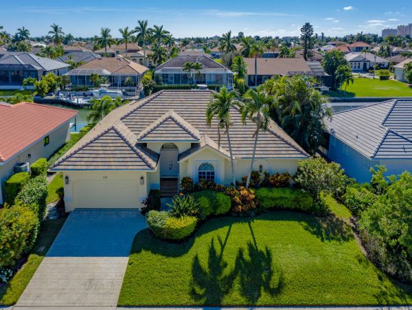Canal Front Vacation Pool Home in Marco Island 6 Guests