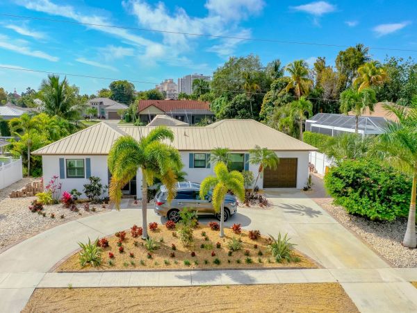 Marco Island Vacation Home Two Bedrooms Canal Views Sleeps 6