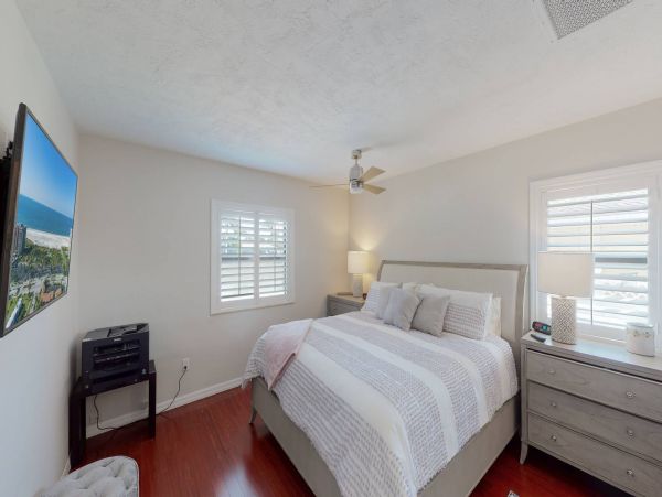 Marco Island Vacation Home Two Bedrooms Canal Views Sleeps 6