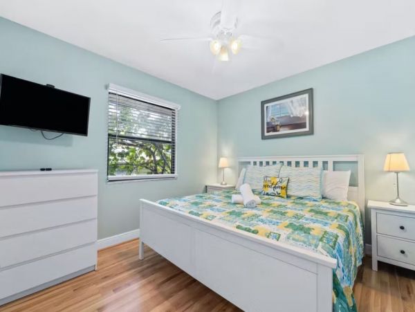 Four Bedroom Holmes Beach Vacation Rental Pool Home