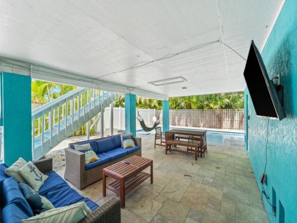Four Bedroom Holmes Beach Vacation Rental Pool Home