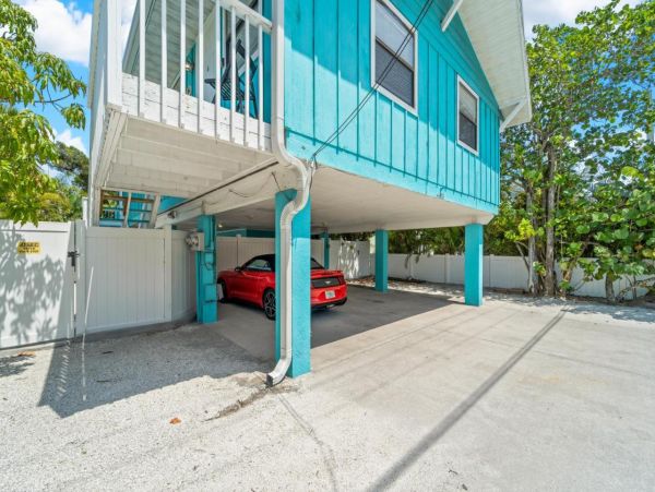 Four Bedroom Holmes Beach Vacation Rental Pool Home