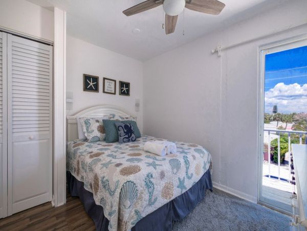 Partial Gulf Views Holmes Beach Vacation Condo Three Bedroom