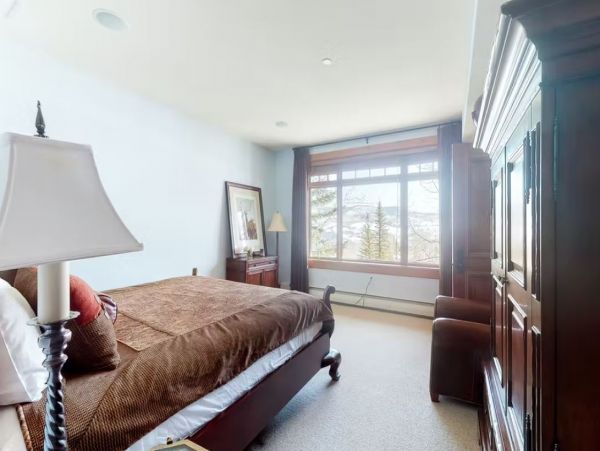Ski In Ski Out Rental Condo in Avon with Pool & Hot Tubs