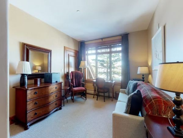 Ski In Ski Out Rental Condo in Avon with Pool & Hot Tubs