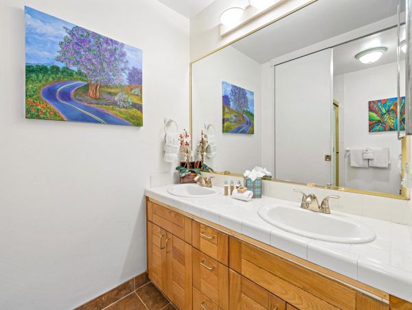 Kaanapali Vacation Condo Three Bedrooms Walk To Beach