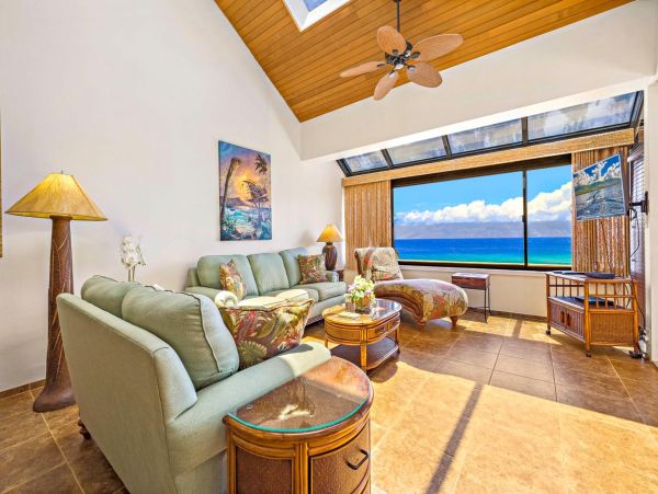 Kaanapali Vacation Condo Three Bedrooms Walk To Beach
