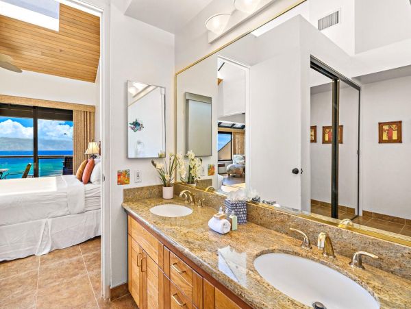 Kaanapali Vacation Condo Three Bedrooms Walk To Beach